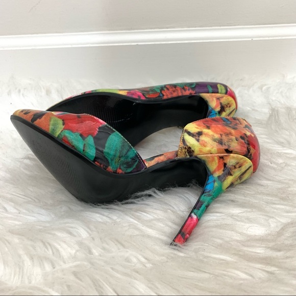 Steve Madden Groovi Bright Multicolored Floral Pumps - Picture 8 of 9